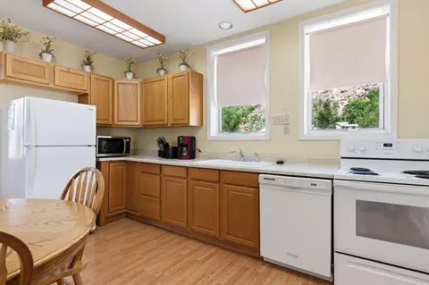 Kitchen - 77 S 100 E, Hurricane, UT 84737 photo 1 of 1