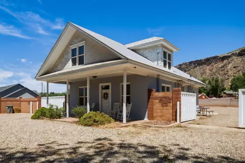 Exterior - 77 S 100 E, Hurricane, UT 84737 photo 4 of 4