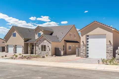 888 W Rock View Dr, Hurricane, UT 84737