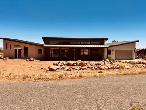 240 N 250 W, Torrey, UT 84775