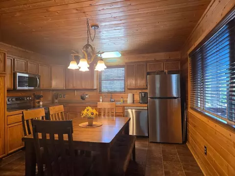 Kitchen - 95 E Rim Rd, Duck Creek Village, UT 84762 photo 1 of 2