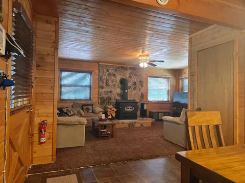 Living - 95 E Rim Rd, Duck Creek Village, UT 84762 photo 2 of 6