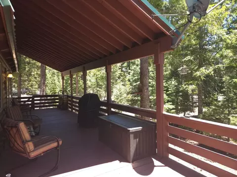 Exterior - 95 E Rim Rd, Duck Creek Village, UT 84762 photo 4 of 22