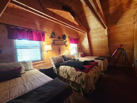 Bedroom - 95 E Rim Rd, Duck Creek Village, UT 84762 photo 3 of 4