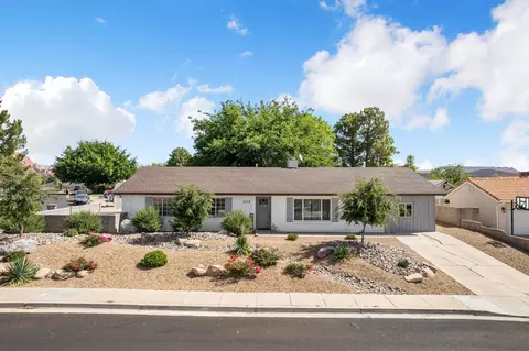 3138 Crestview Dr, Santa Clara, UT 84765