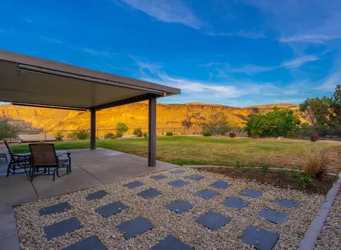 Exterior - 340 E 920 N, Hurricane, UT 84737 photo 1 of 15