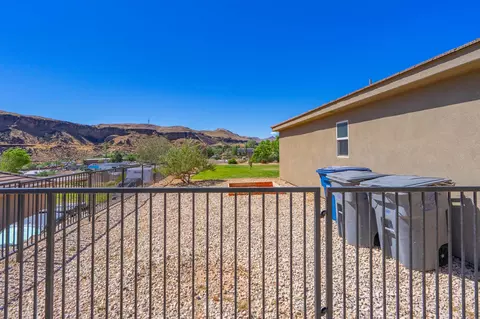 Exterior - 340 E 920 N, Hurricane, UT 84737 photo 14 of 15