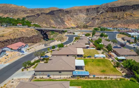 View/Area - 340 E 920 N, Hurricane, UT 84737 photo 3 of 7