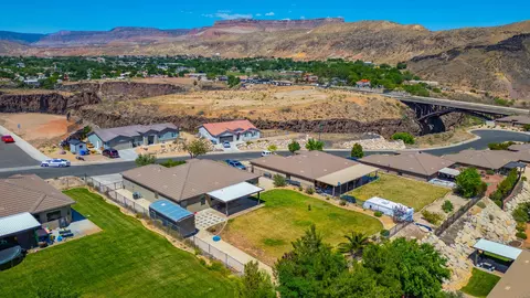 View/Area - 340 E 920 N, Hurricane, UT 84737 photo 4 of 7