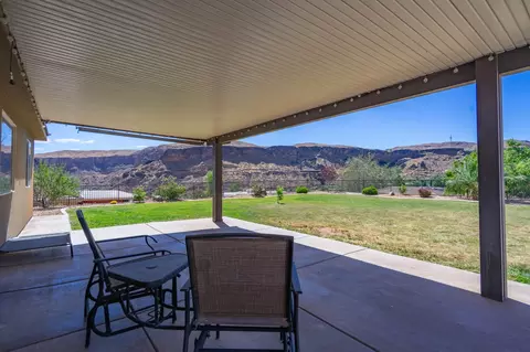 Exterior - 340 E 920 N, Hurricane, UT 84737 photo 6 of 15