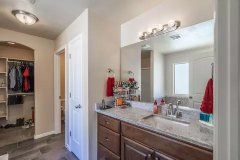 Bath - 340 E 920 N, Hurricane, UT 84737 photo 1 of 6