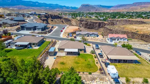 View/Area - 340 E 920 N, Hurricane, UT 84737 photo 5 of 7
