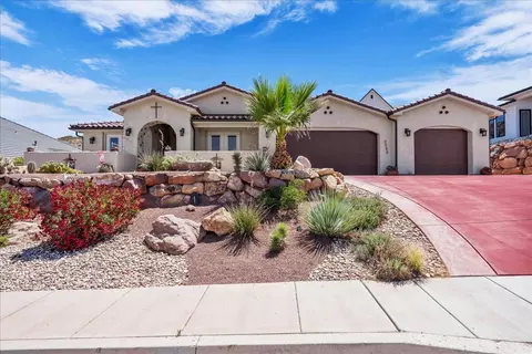 2785 S Desperado Dr, Washington, UT 84780