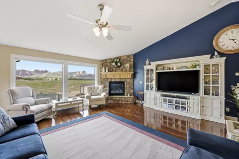 Living - 731 S 800 E, New Harmony, UT 84757 photo 3 of 4