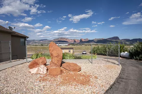 Exterior - 731 S 800 E, New Harmony, UT 84757 photo 10 of 17