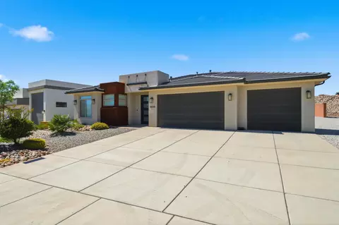 3039 E Photinia Dr, Saint George, UT 84790