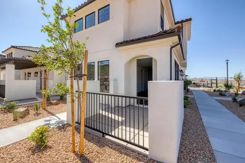 2243 E Crestas Aly, Washington, UT 84780