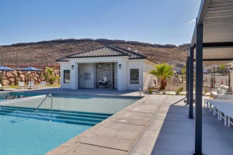 Exterior - 2243 E Crestas Aly, Washington, UT 84780 photo 7 of 7