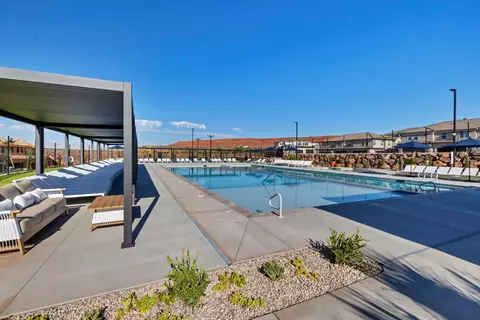 Exterior - 2243 E Crestas Aly, Washington, UT 84780 photo 4 of 7
