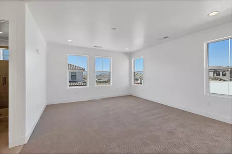 Bedroom - 2243 E Crestas Aly, Washington, UT 84780 photo 4 of 4