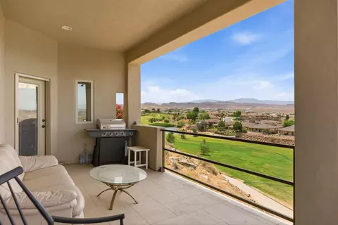 Exterior - 2248 Southgate Hills Dr, Saint George, UT 84770 photo 5 of 6