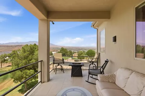 Exterior - 2248 Southgate Hills Dr, Saint George, UT 84770 photo 4 of 6