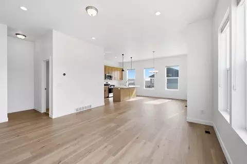 7617 Bear Gulch Rd, West Jordan, UT 84081