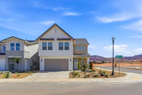 Exterior - 983 E Malibu Dr, Washington, UT 84780 photo 1 of 5