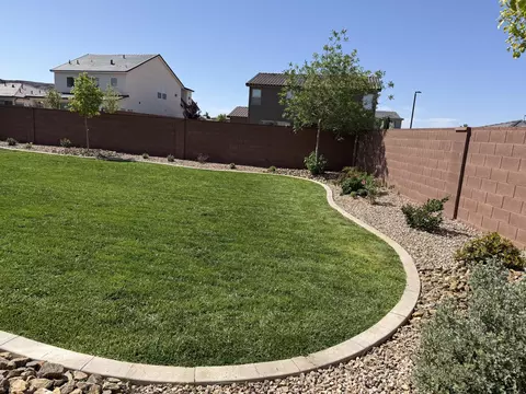 Exterior - 1186 E Marlowe Way, Washington, UT 84780 photo 4 of 7