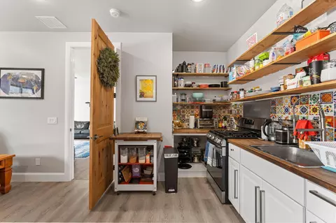 Kitchen - 2753 W Eagle Ridge Lp Lp, Cedar City, UT 84720 photo 6 of 6