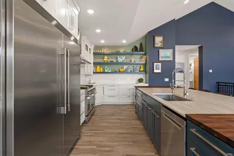 Kitchen - 2753 W Eagle Ridge Lp Lp, Cedar City, UT 84720 photo 4 of 6