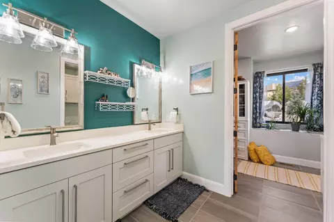 Bath - 2753 W Eagle Ridge Lp Lp, Cedar City, UT 84720 photo 2 of 4