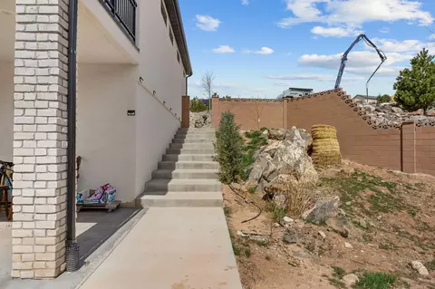 Exterior - 2753 W Eagle Ridge Lp Lp, Cedar City, UT 84720 photo 6 of 6
