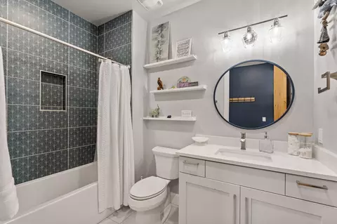 Bath - 2753 W Eagle Ridge Lp Lp, Cedar City, UT 84720 photo 1 of 4