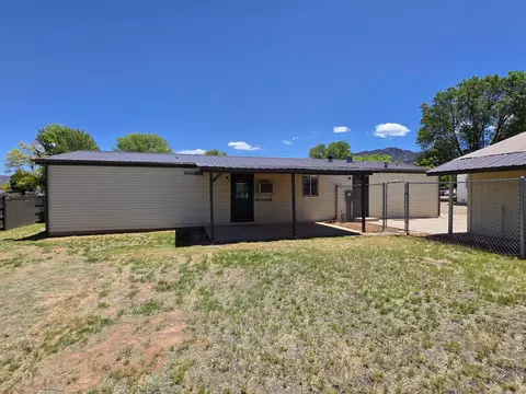 Exterior - 453 N 200 E, Parowan, UT 84761 photo 2 of 7