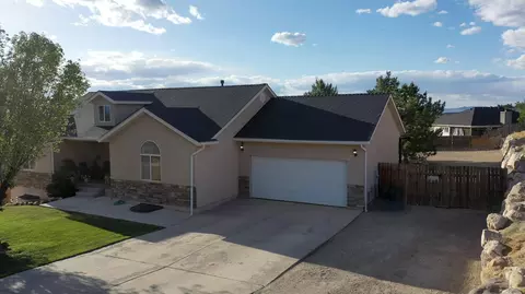Exterior - 1797 E Sunset Rd, Cedar City, UT 84721 photo 10 of 13