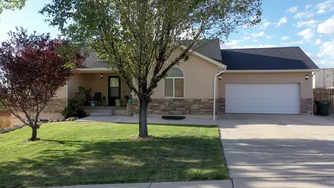 Exterior - 1797 E Sunset Rd, Cedar City, UT 84721 photo 11 of 13
