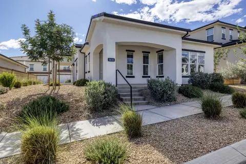 5645 S Adobe Sun Dr, Saint George, UT 84790