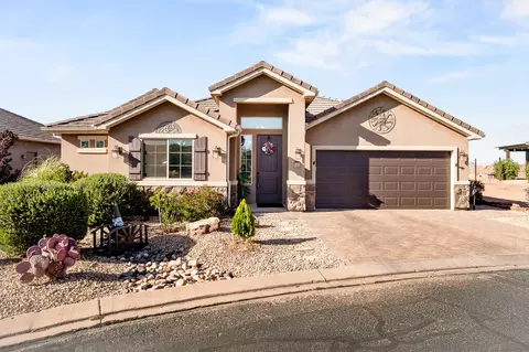 2261 S Tonaquint Dr #33, Saint George, UT 84770