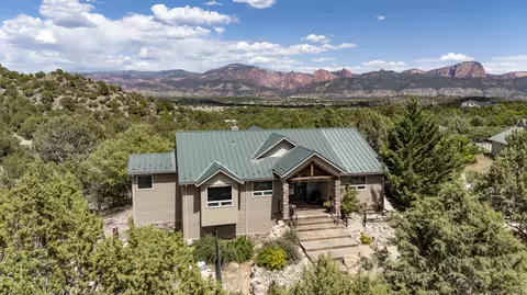 1061 S 500 E, New Harmony, UT 84757