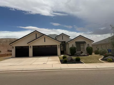 5949 S White Trails Dr, Saint George, UT 84790