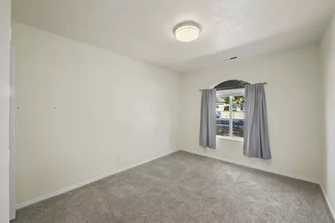 Bedroom - 2804 E 350 N, Saint George, UT 84790 photo 4 of 5
