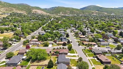 View/Area - 563 E 350 N, Bountiful, UT 84010 photo 5 of 8