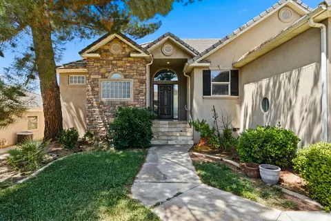 1727 E Flagstone Rd, Saint George, UT 84790
