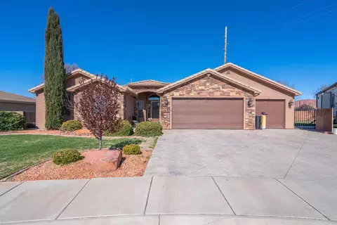 811 N Swiss Haven Cir, Santa Clara, UT 84765