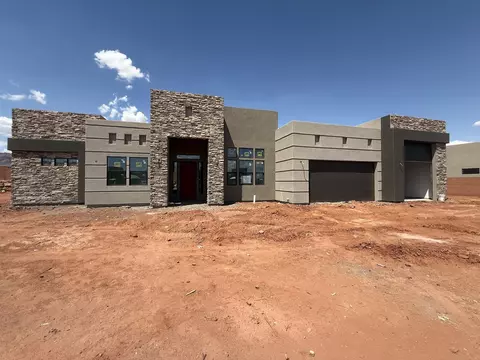 562 W 30 S, Ivins, UT 84738