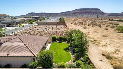 Exterior - 956 E Roadrunner Dr, Washington, UT 84780 photo 12 of 12