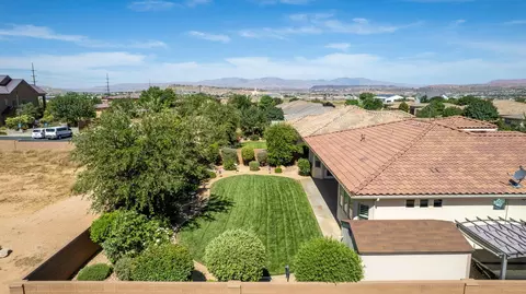 Exterior - 956 E Roadrunner Dr, Washington, UT 84780 photo 11 of 12