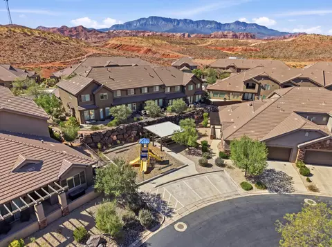 View/Area - 4149 E Torrey Pines Dr, Washington, UT 84780 photo 5 of 8