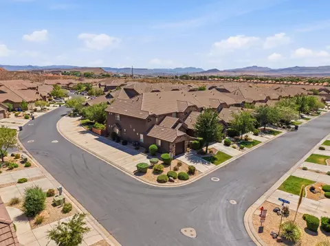 View/Area - 4149 E Torrey Pines Dr, Washington, UT 84780 photo 7 of 8